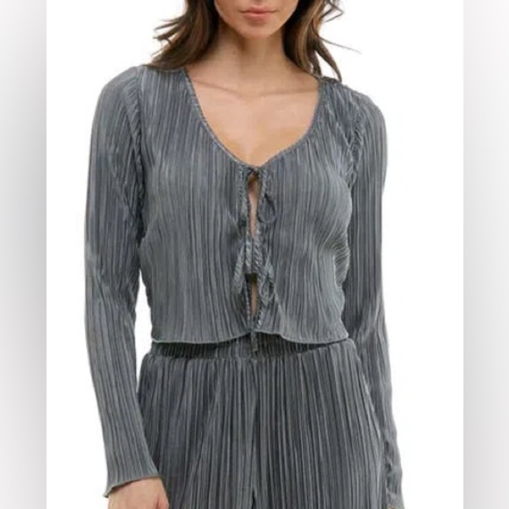 Urban Social Size Small Plissé Tie Front Top In Gunmetal